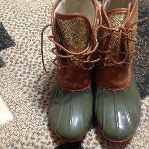 paisley glitter duck boots